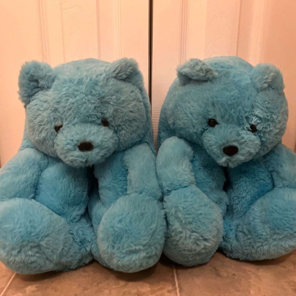 • Blue Teddy Bear Slippers